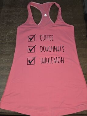 Coffee ✓ Doughnuts ✓ lululemon ✓" sz S